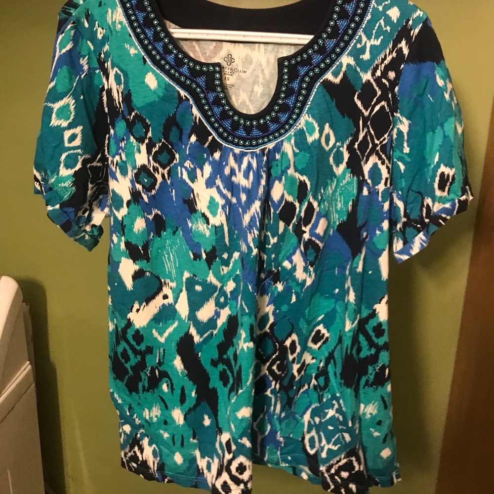 Women’s beaded neck blouse